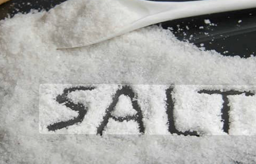 नमक के 6 जादुई इस्तेमाल, सफाई से लेकर ब्यूटी तक, जानें इसके कई फायदे