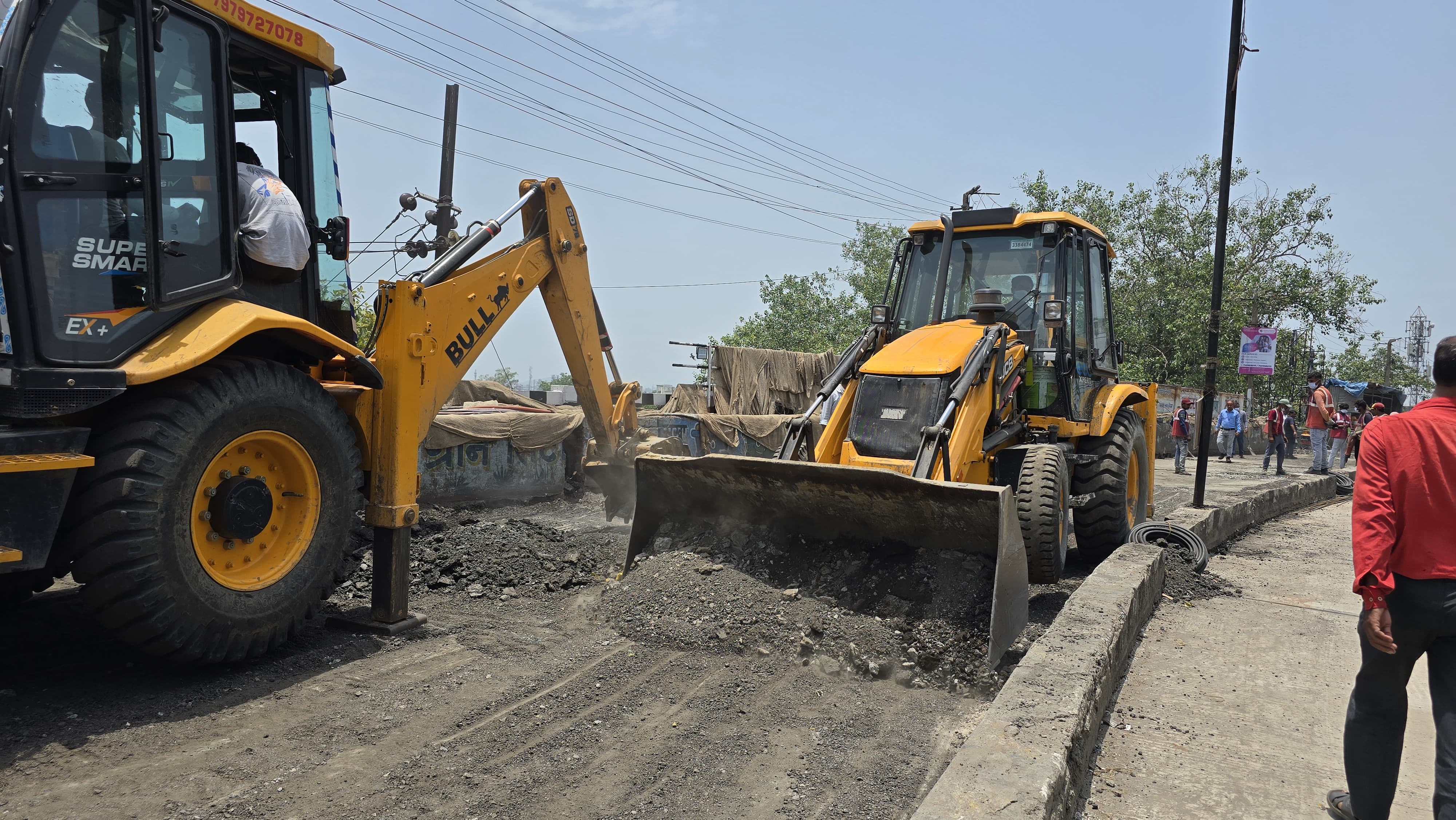 आपके लिए जरुरी सूचना : धनबाद की लाइफ लाइन, बैंक मोड़ फ्लाईओवर की पहली लेन 9 जून से हो सकती है शुरू !