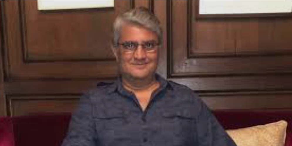 बॉलीवुड डायरेक्टर मनीष गुप्ता ने अपने ही ड्राइवर पर चाकू से किया हमला, जानिए क्या थी वजह