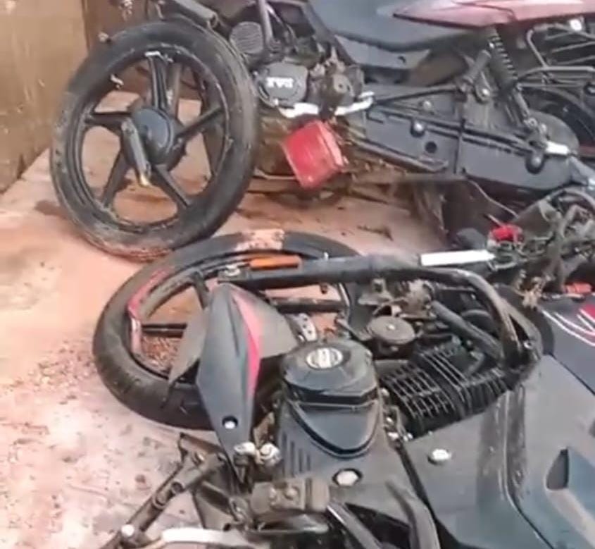 रफ़्तार का कहर: धनबाद की आठ लेन सड़क पर ऐसे हुई बाइकों की आमने-सामने टक्कर, दो की मौत