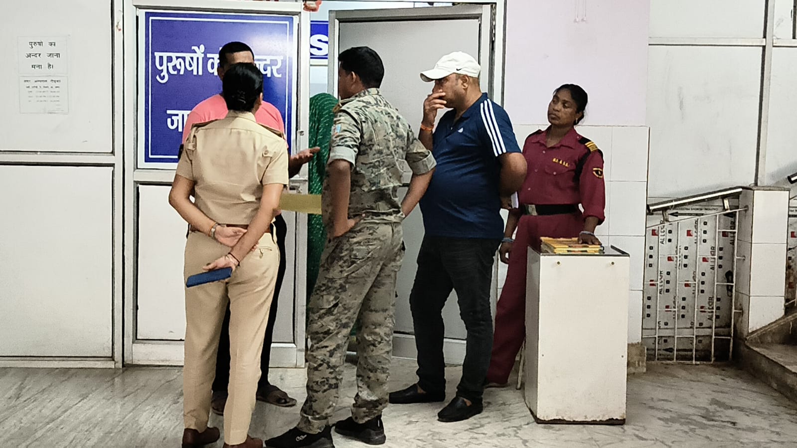 शर्मनाक! पहले नाबालिक आदिवासी बच्ची से 8 लोगों ने की हैवानियत, फिर बेहोशी की हालत में छोड़कर भागे, पढें गोड्डा गैंगरैप की पूरी दास्तान