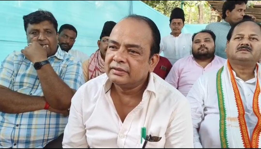 भाजपा के बहकावे में नहीं आये आदिवासी समाज बल्कि उनसे सरना धर्म कोड लागू करने का करें आग्रह- इरफान अंसारी