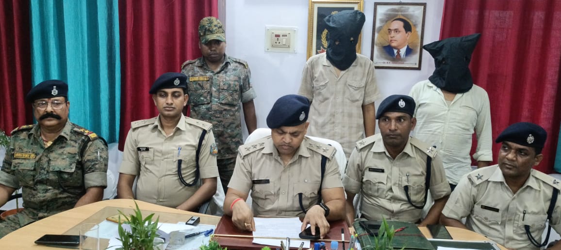 गोड्डा में नहीं थम रहा नशे का कारोबार, 27 ग्राम ब्राउन सुगर के साथ फिर दो को पुलिस ने किया गिरफ्तार