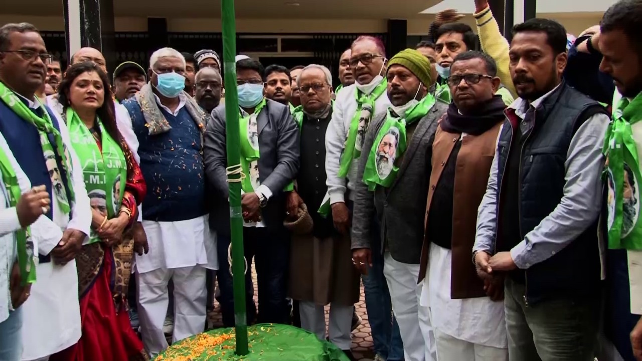 हम नियोजन नीति भी लाएंगे और स्थानीय नीति भी बनाएंगे - मथुरा महतो