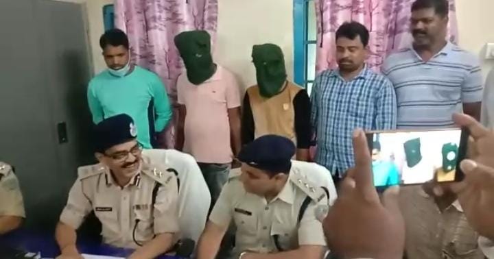 बिग बी के खाते से पैसे उड़ने वाला मोस्ट वांटेड साइबर सरगना गिरफ्तार