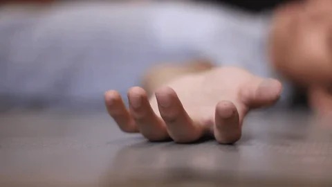 धनबाद का पूर्वी टुंडी: कई दिनों से लापता युवती की लाश पेड़ से टंगी मिली, पढ़िए फिर क्या हुआ