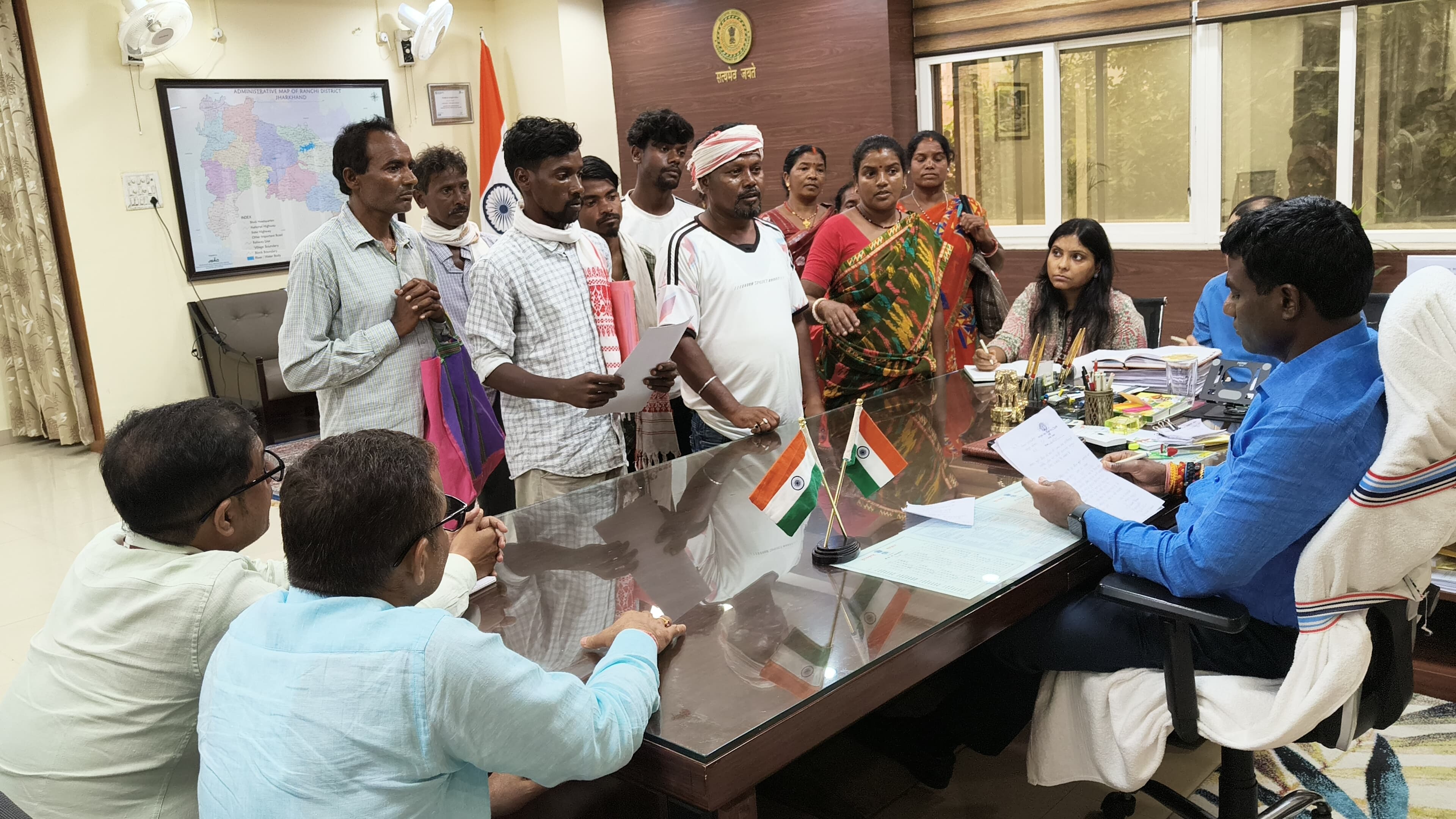 जमीन लूटने वालों पर फौरन कार्रवाई! डीसी के जनता दरबार में हो रहा एक्शन,म्यूटेशन लटकाने वाले पर नजर