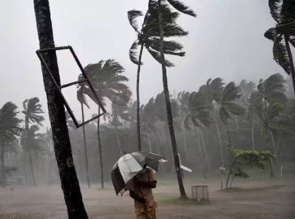 Weather Alert: झारखंड में आज से दिखेगा मानसून का असर,रांची समेत इन जिलों में आंधी के साथ होगी भारी बारिश,वज्रपात का अलर्ट