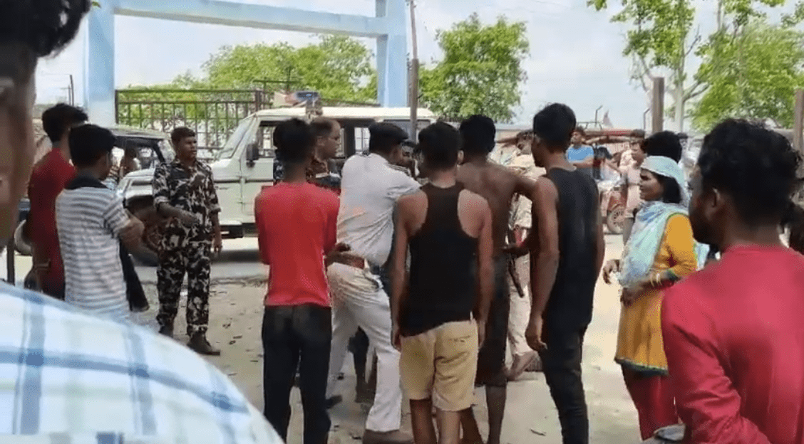 बिहार में नहीं थम रहा है पुलिसकर्मी पर हमले का सिलसिला, अतिक्रमण हटाने गई पुलिस टीम पर हमला