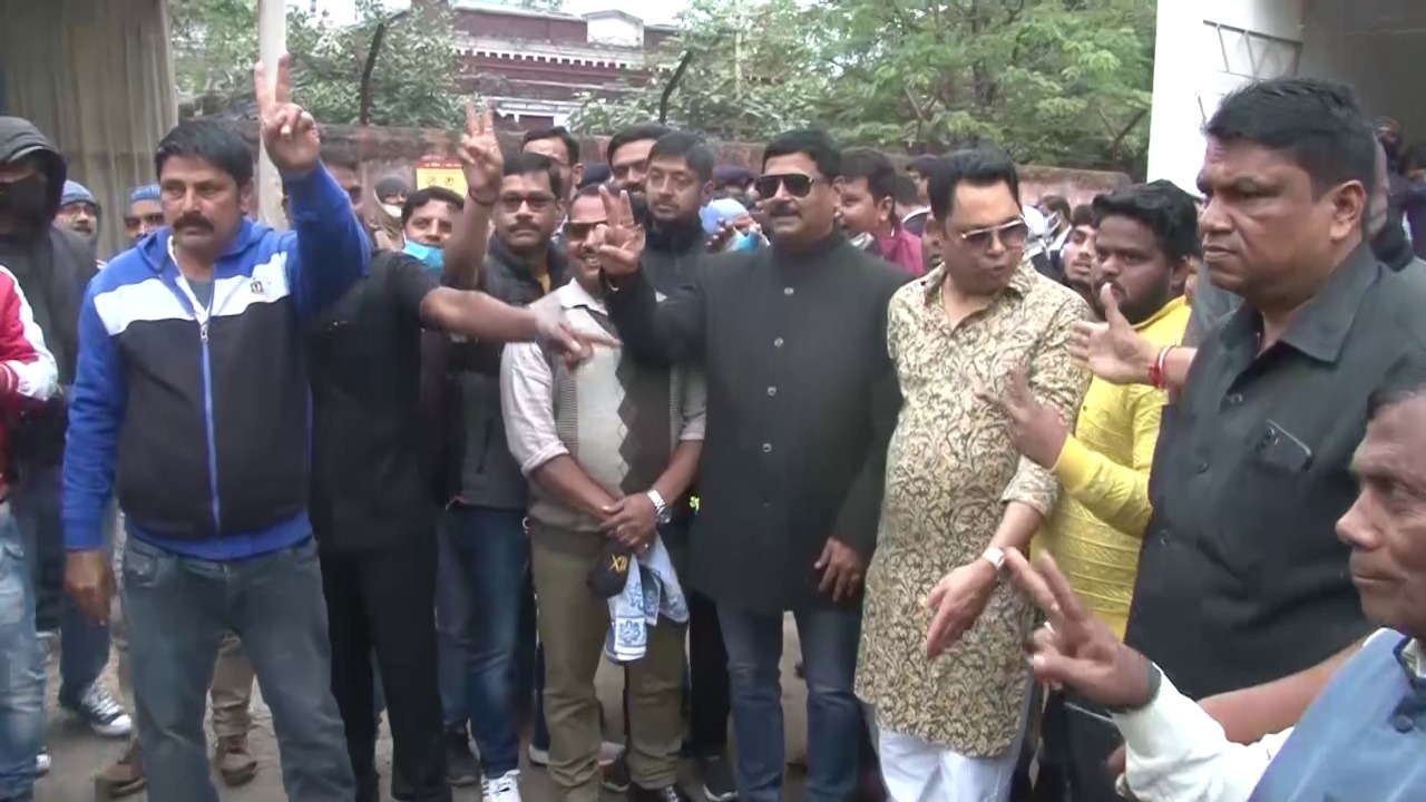 यूपी के बाहुबलियों की लड़ाई में मारे गए थे प्रमोद सिंह..!