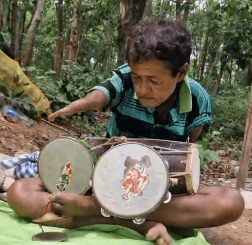 दुनिया दंग, जब दिव्यांग ने बजाई ढोलक–झाल, जगन्नाथ बैरा की प्रेरणादायक कहानी
