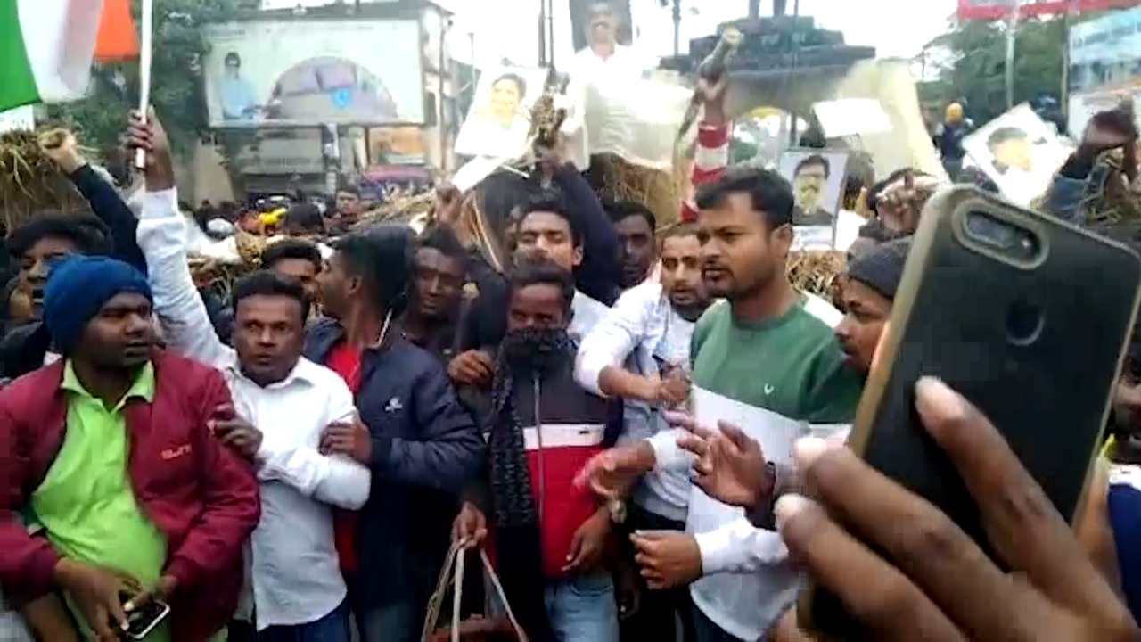 जनता का ध्यान विकास और रोजगार से हटाकर एक दूसरे से लड़ाने -झगड़ने की साजिश, आंंदोलन सरकार प्रायोजित - सांसद पीएन सिंह