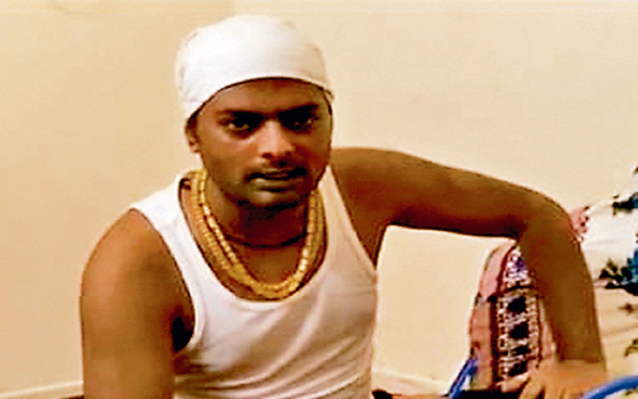 तीन को हिरासत में लेने के बाद प्रिंस खान के गुर्गो की तलाश में धनबाद पुलिस क्यों कर रही ताबड़तोड़ छापेमारी, पढ़िए !