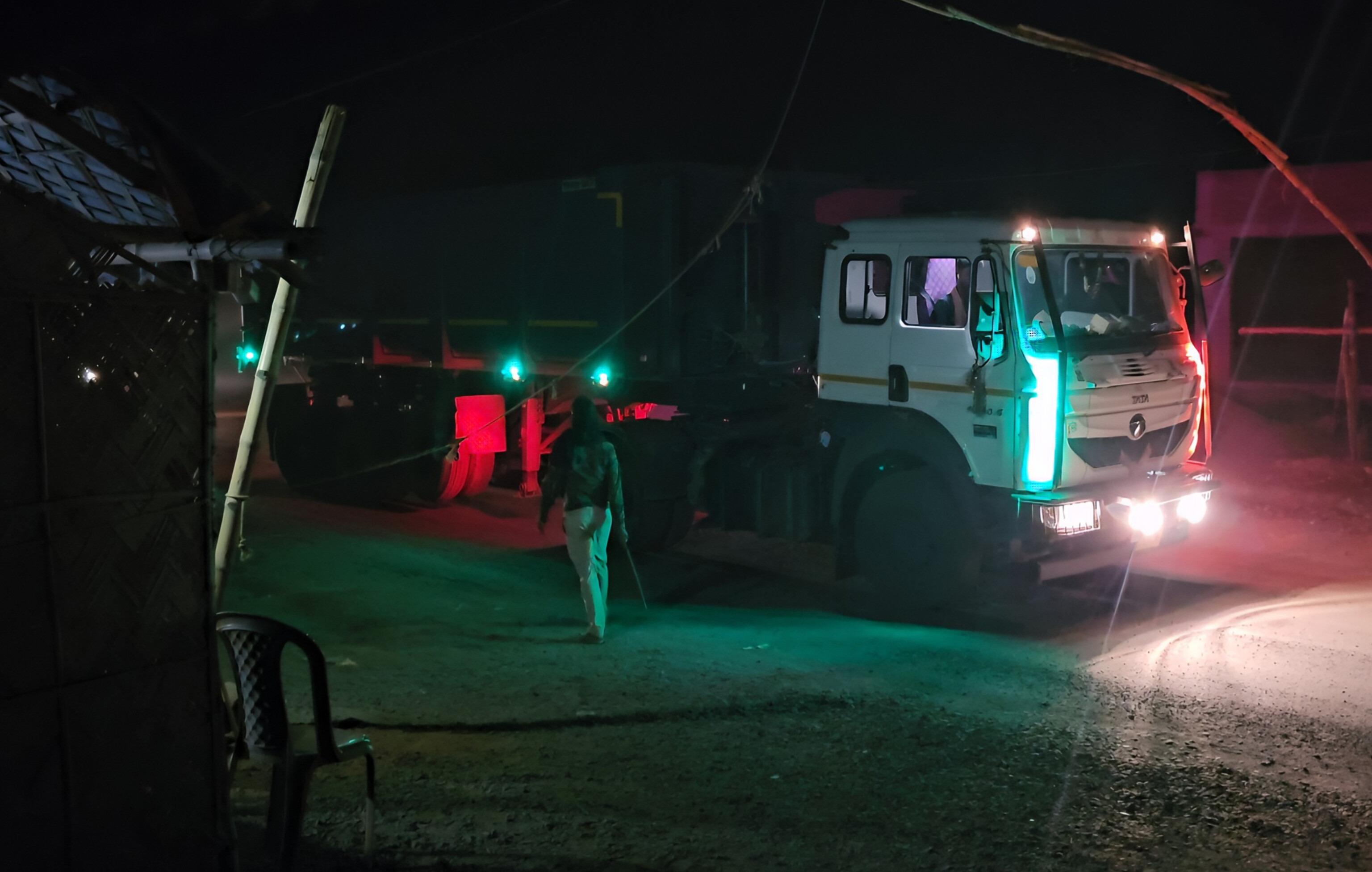 पाकुड़ में फर्जी माइनिंग साम्राज्य ! चालान नकली, खेल असली, अधिकारी खामोश माइनिंग सिंडिकेट का खुलासा