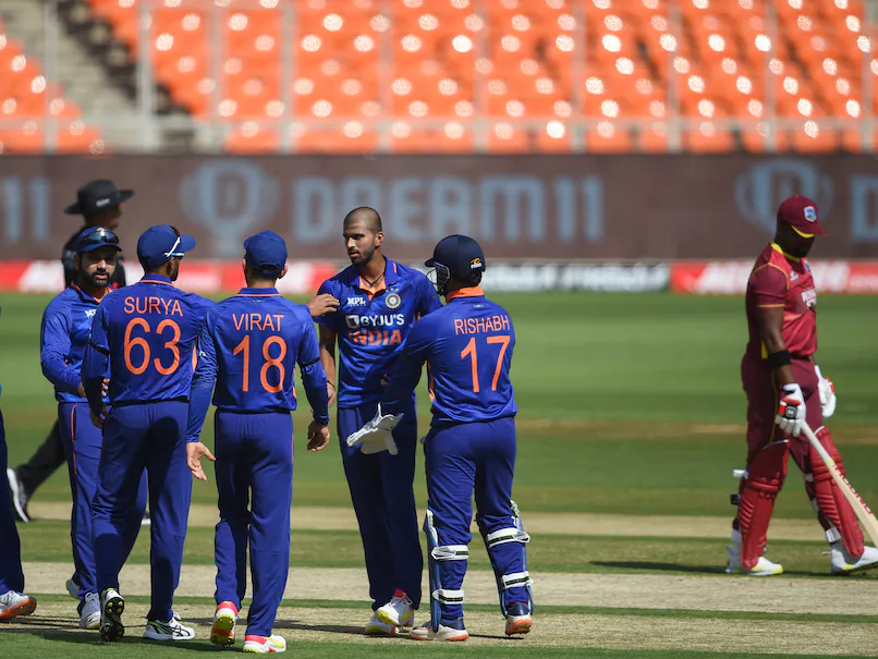 IND vs WI सीरीज: टॉस जीतकर भारत ने क्षेत्ररक्षण का लिया फैसला, वेस्ट इंडीज का स्कोर 63/3