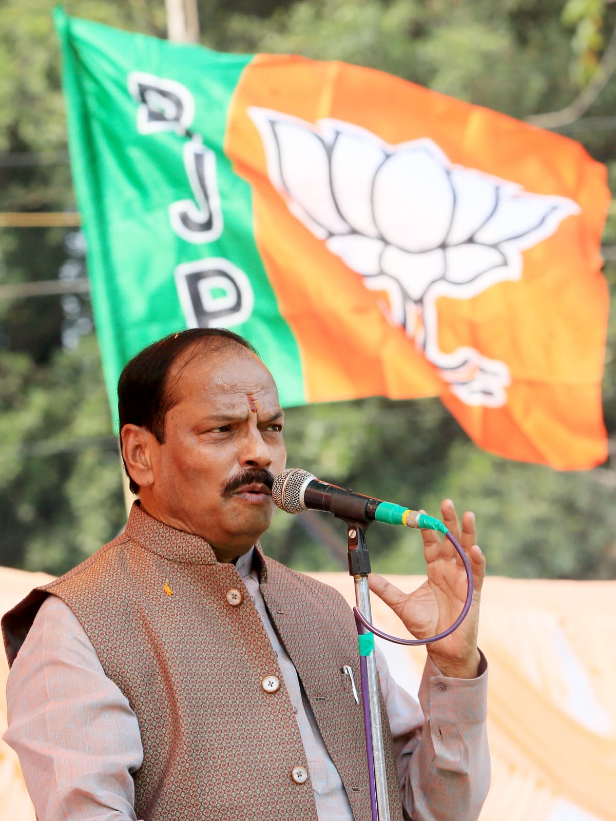 पेसा नियमावली को लागू करने में जानबूझकर विलंब कर रही है सरकार  : रघुवर दास