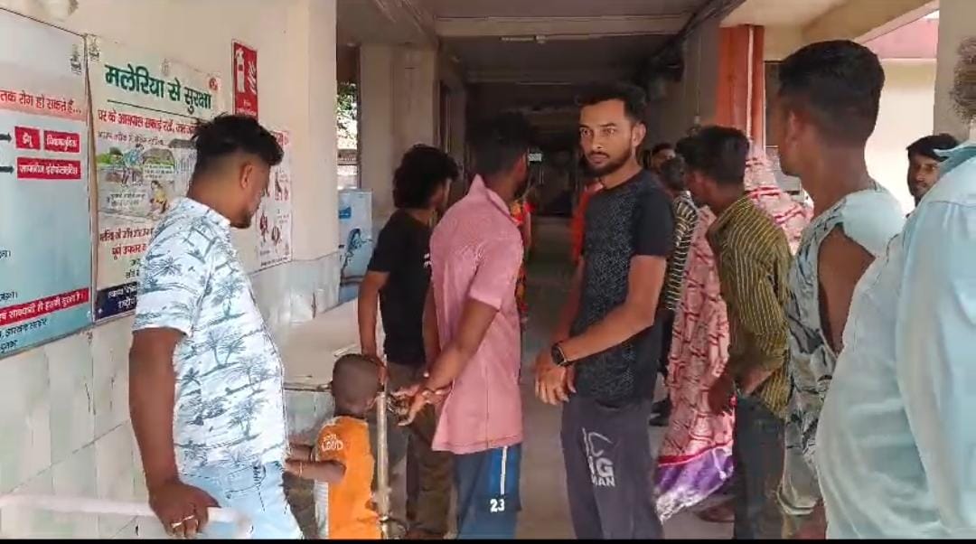 दुमका : जलस्तर बनाए रखने के लिए आवासीय परिसर में बनवाया डोभा, डूबकर हो गई मासूम की मौत