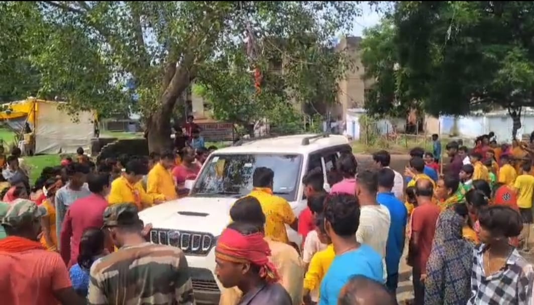 Followup Story : महिलाओं के झुंड में शामिल होकर बिहार का "चोरिन गिरोह" कैसे  उड़ाता है  गहना, पढ़िए विस्तार से !