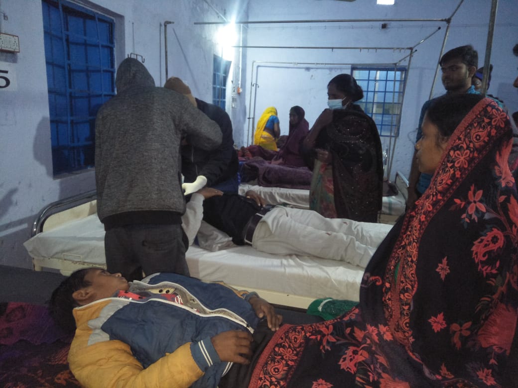 मूर्ति विसर्जन के दौरान दो पक्षों में झड़प , छह लोग घायल