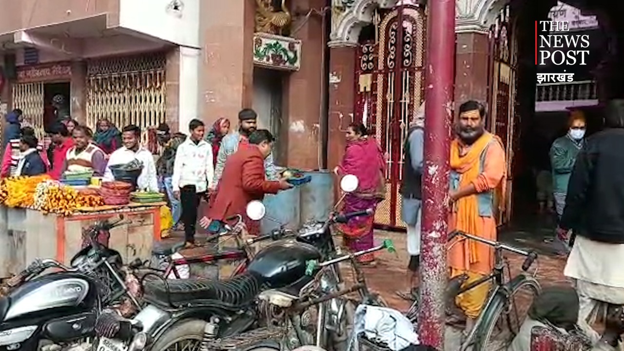 मुज़फ़्फ़रपुर के प्रसिद्ध बाबा गरीब नाथ मंदिर का खुला पट, श्रद्धालुओं की जुटी भीड़