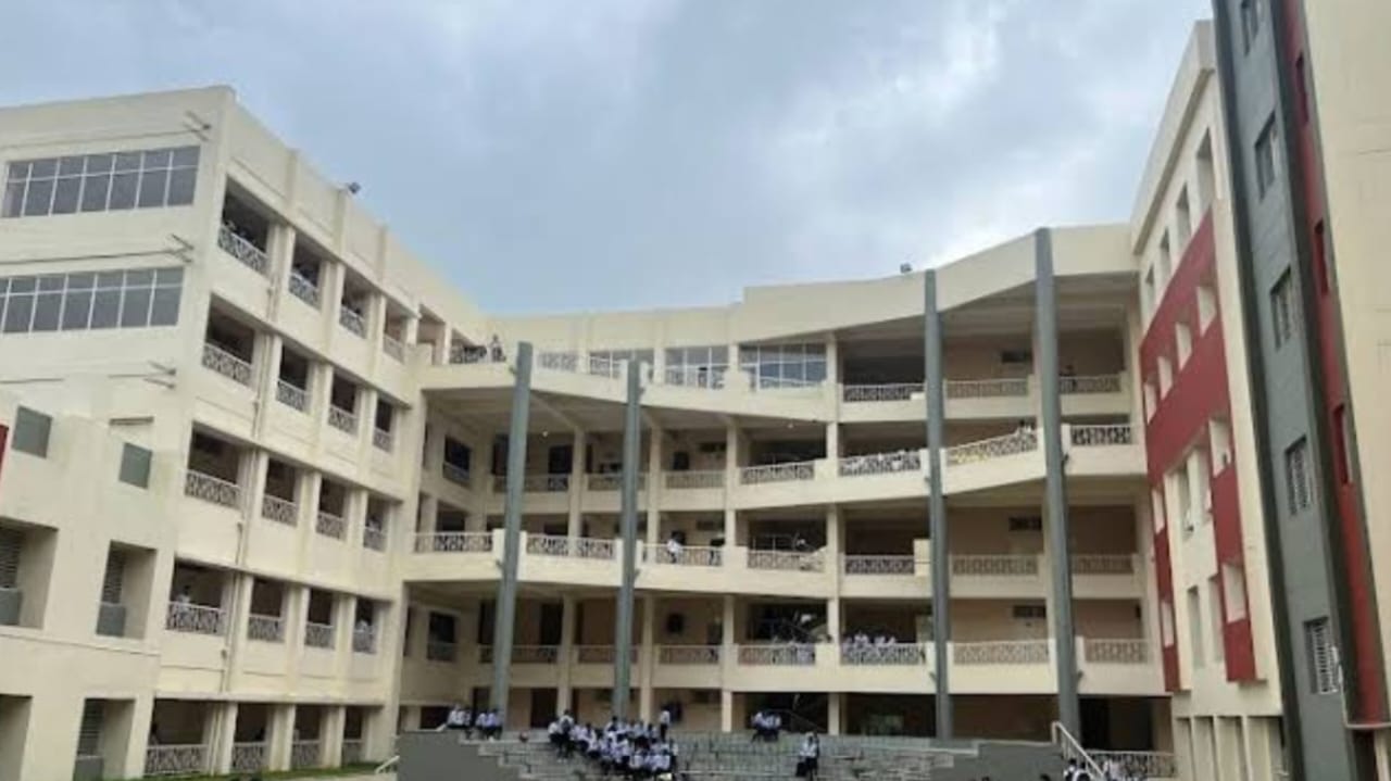 रांची के इस कॉलेज में एडमिशन से लेकर परीक्षा पास कराने तक लगती है बोली, दलाली का चल रहा है बड़ा खेल, वीडियो हुआ वायरल !