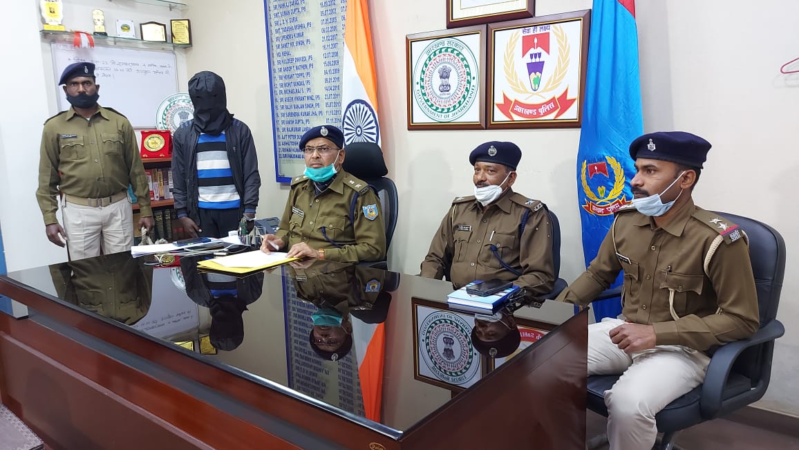 पति, पत्नी और "वो" के मामले में गई चरण लोहरा की जान, पत्नी का प्रेमी निकला हत्यारा !