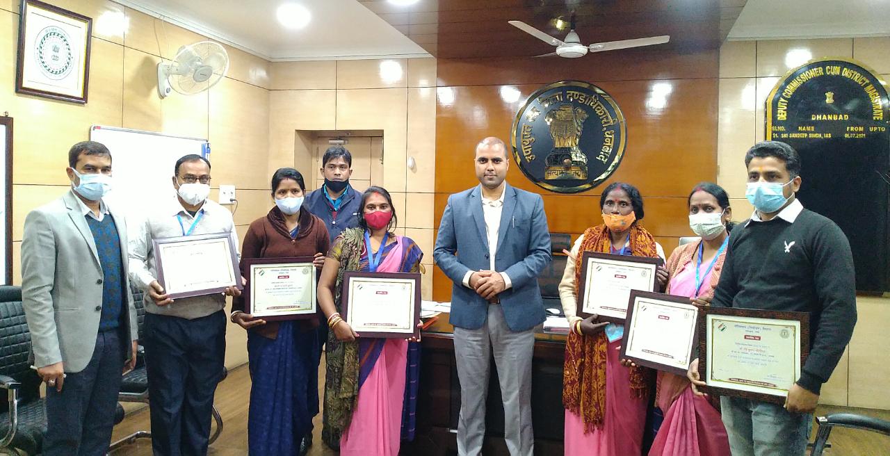 झरिया  का जेंडर रेशियो बढ़ा ,उत्कृष्ट कार्य करने वाले  सम्मानित