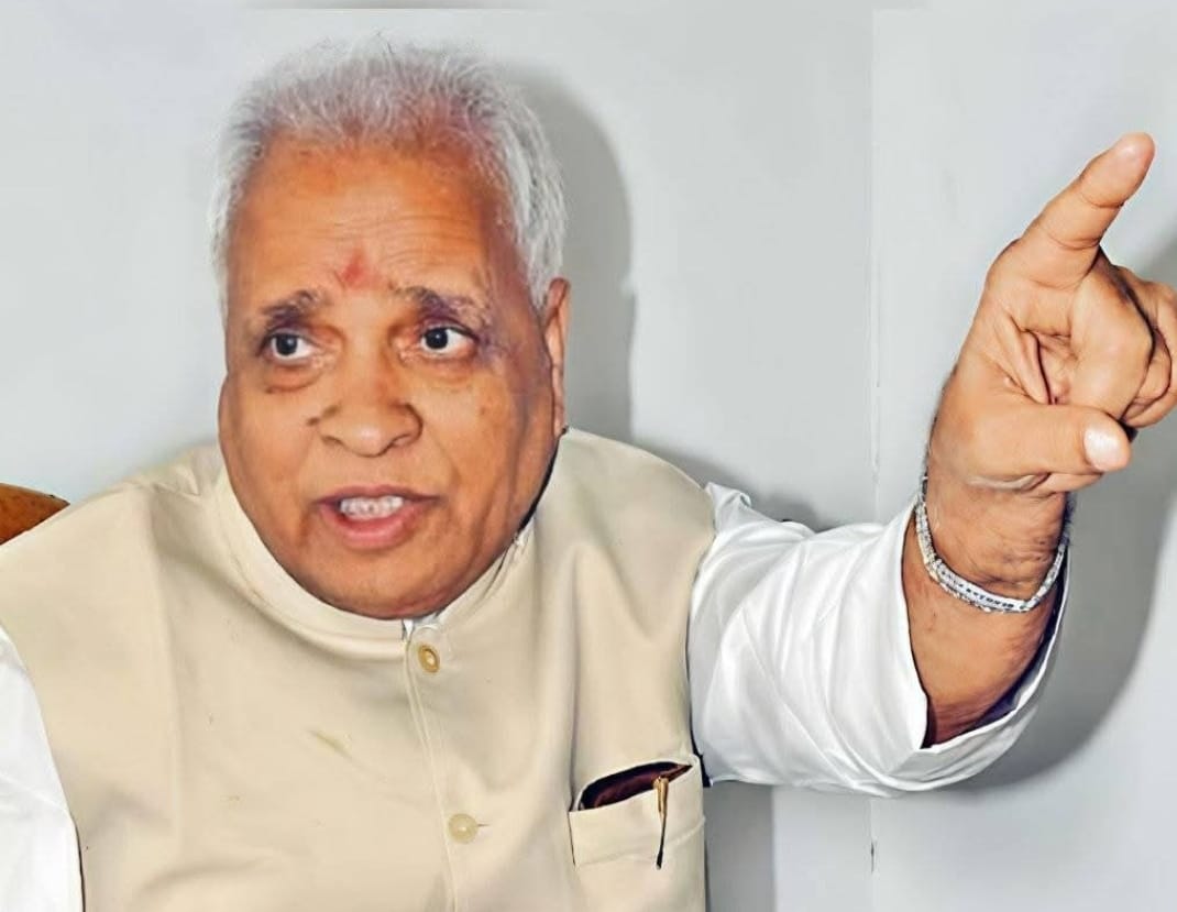 स्मृति शेष : बिश्रामपुर के ददई दुबे धनबाद आकर पांच सालो में कैसे बन गए कोयलांचल के "बाबा", पढ़िए इस रिपोर्ट में !