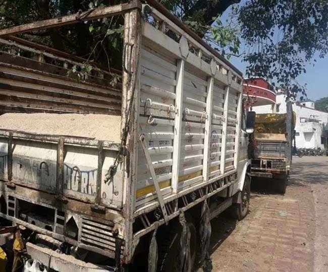 बालू गाड़ियों से पुलिस की अवैध वसूली बंद कराइये  एसएसपी साहब !