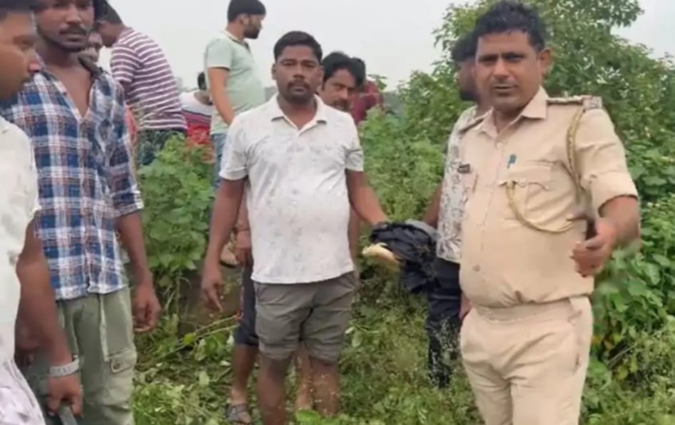 Dhanbad: सोमवार से लापता चौथी क्लॉस के बच्चे का शव मंगलवार को कैसे तालाब से बरामद हुआ ,पढ़िए