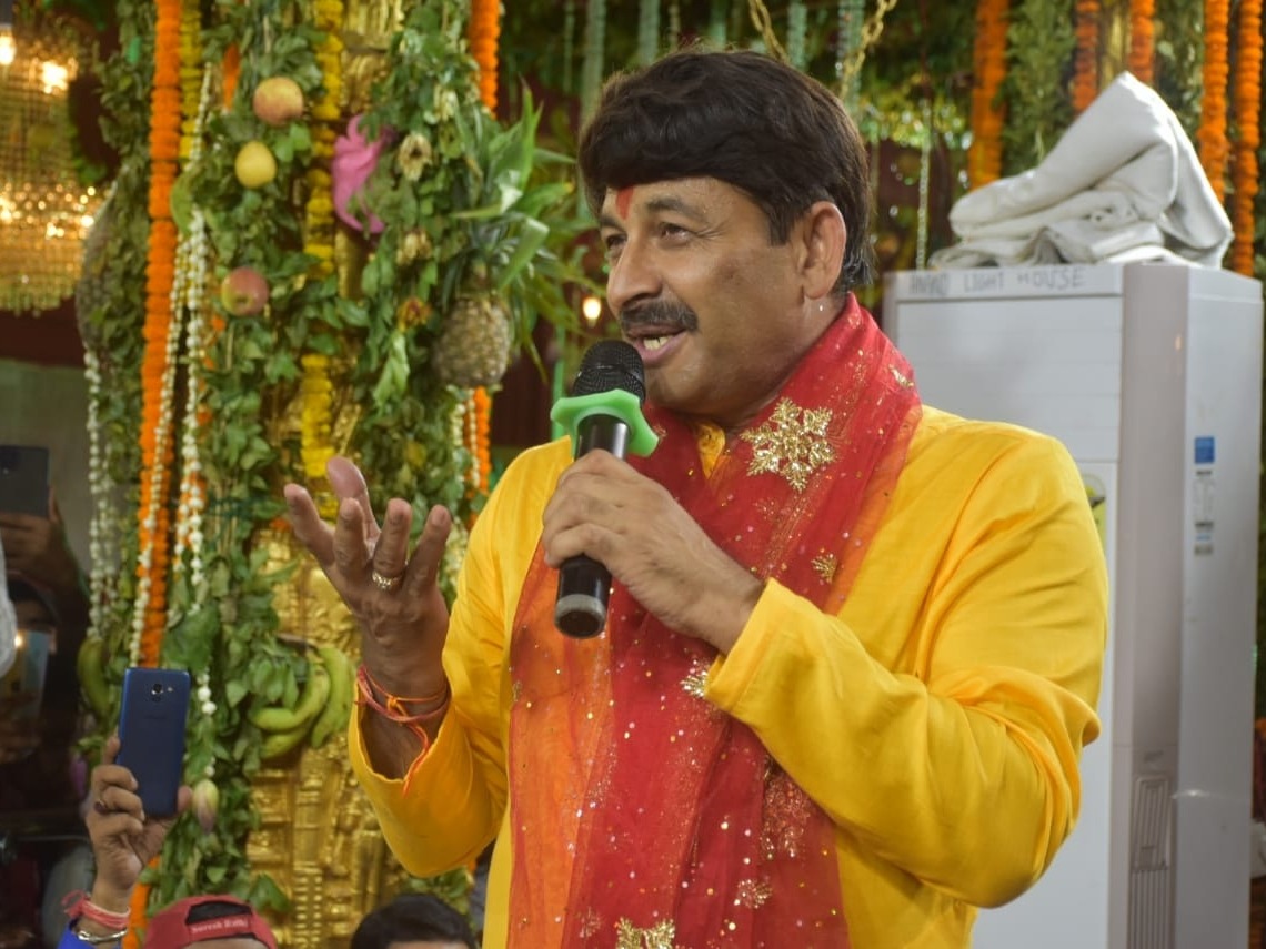 दिल्ली में पूर्वांचल के चेहरा सांसद मनोज तिवारी 30 साल बाद नंगे पांव पहुंचेंगे बाबा बैद्यनाथ के दरबार में !