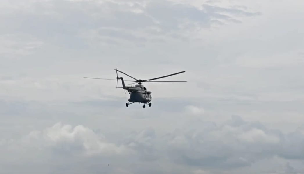 धनबाद में राष्ट्रपति का आगमन: एयर फोर्स हेलीकॉप्टर की हुई ट्रायल लैंडिंग व टेक ऑफ