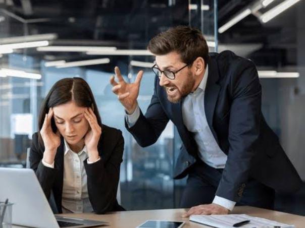 बॉस का जवाब नहीं! Gen Z इंटर्न के छुट्टी मांगने पर बॉस ने दिया ऐसा जवाब की वायरल हो गई चैट, आप भी पढ़ें