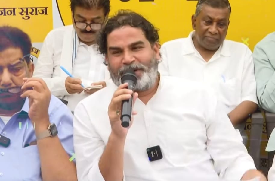 Bihar Politics: आरोपों का "बम" फोड़ने की अभी तो शुरुआत है, आगे और कितने फुटेंगे, देखने वाली बात होगी!