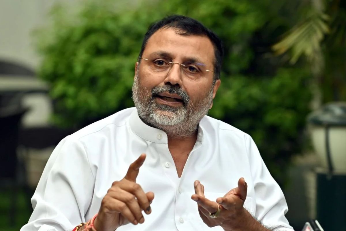 झारखंड के संथाल परगना में क्या छिड़ गया है "गुरिल्ला युद्ध", सांसद निशिकांत दुबे पर 51 और पत्नी पर 47 मुकदमे की क्या है कहानी