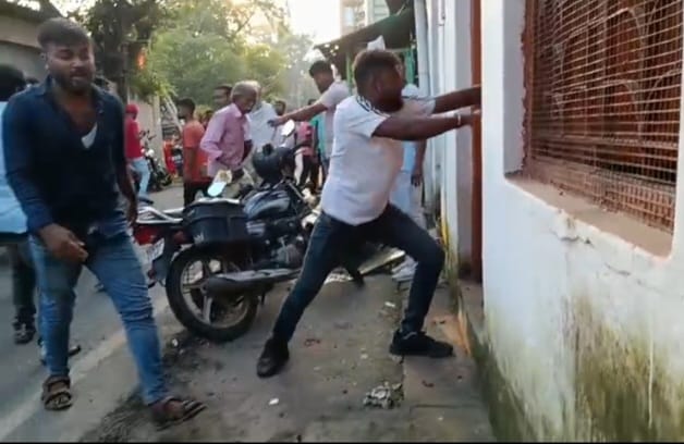 धनबाद में कोयले की "आग" ने राजनीतिक संत एके राय की "कुटिया "को भी क्यों नहीं छोड़ा ,पढ़िए विस्तार से !!