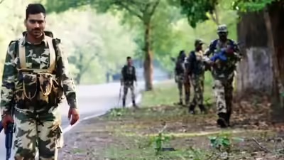 BREAKING: छत्तीसगढ़ के बीजापुर में नक्सली हमला, DRG का एक जवान शहीद, तीन घायल