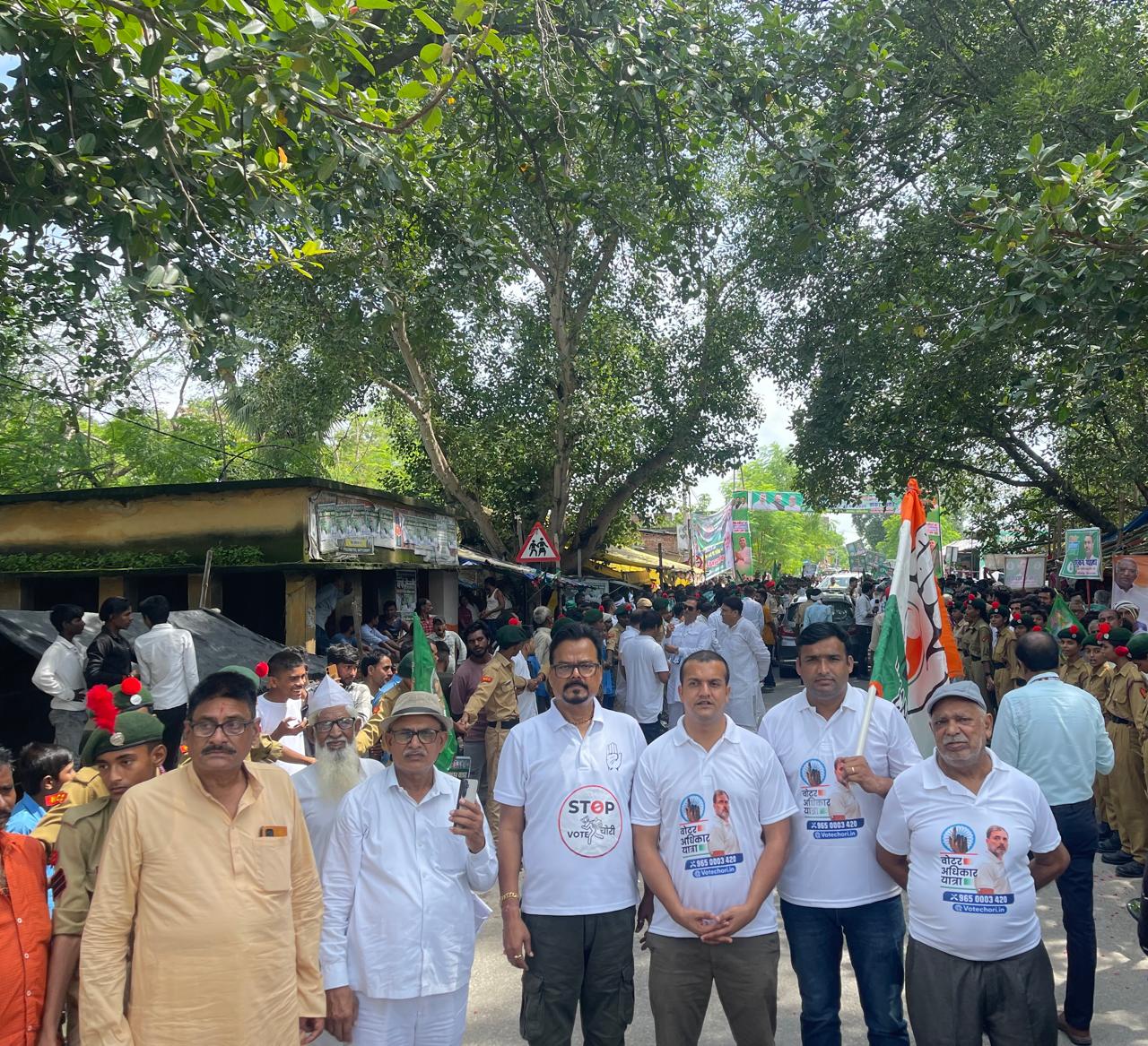 अशोक सिंह की अगुवाई में औरंगाबाद पहुंच कांग्रेसियों ने किया राहुल गांधी का जोरदार स्वागत!