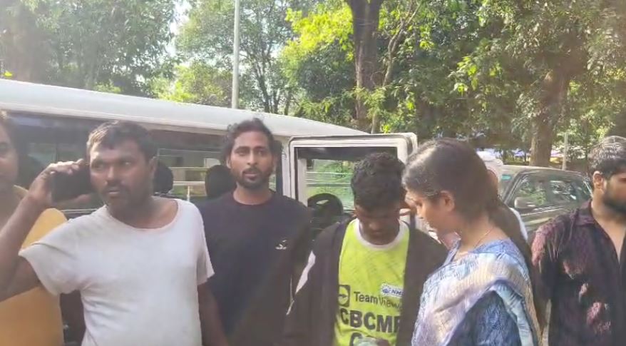 विस्थापितों को उठा कर 10 थाना की पुलिस करती है पिटाई,वीडियो देख कांप जाएगी रूह