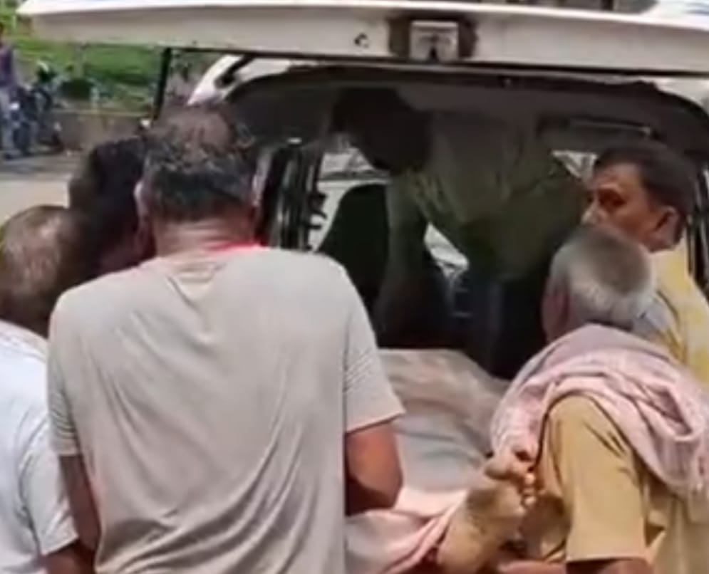 Dhanbad : मॉर्निंग वॉक के लिए निकले बुजुर्ग के लिए "काल" बना ट्रक, फिर क्या हुआ, पढ़िए !