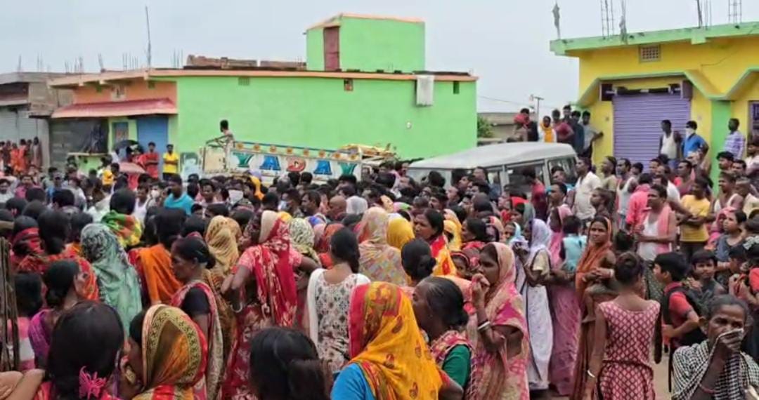 वृद्ध दंपत्ति की हत्या की जांच में जुटी चार थाना की पुलिस, रांची से पहुंची FSL की टीम