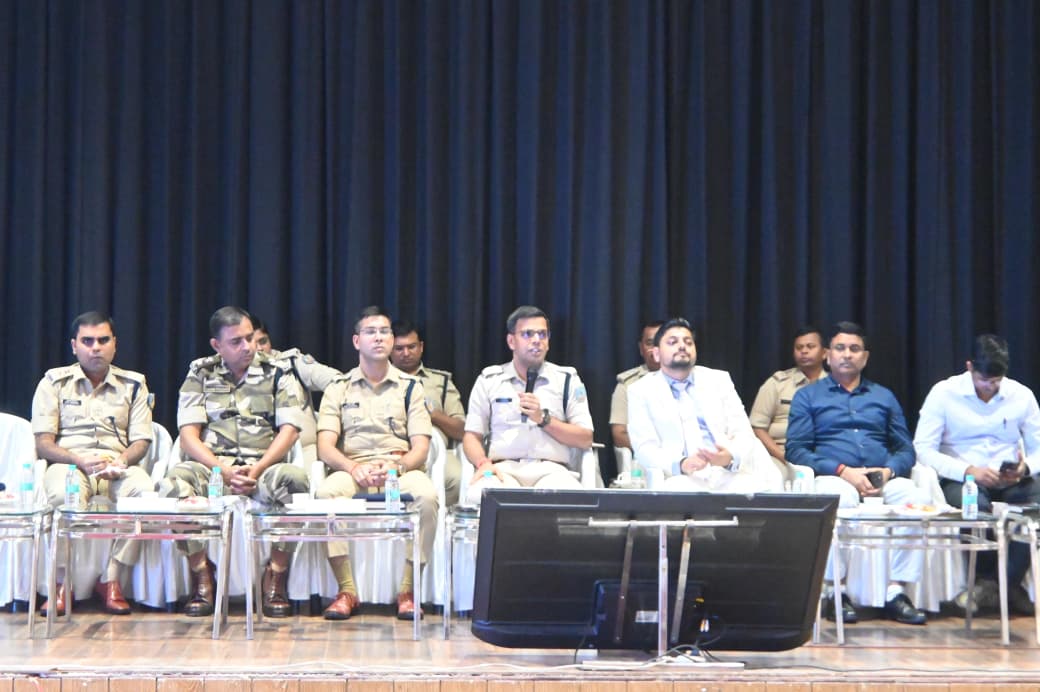 धनबाद जिला खनन टास्क फोर्स की बैठक में कोयला उत्पादक कंपनी बीसीसीएल को कई सख्त निर्देश, पढ़िए डिटेल्स में !