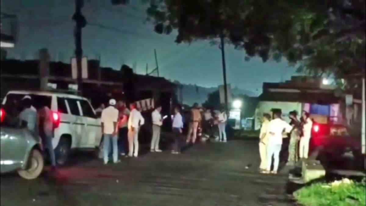 Baghmara Firing: सुबह की बकझक और कोयले के धंधे में वर्चस्व तो नहीं है फायरिंग की वजह, जांच कर रही पुलिस !