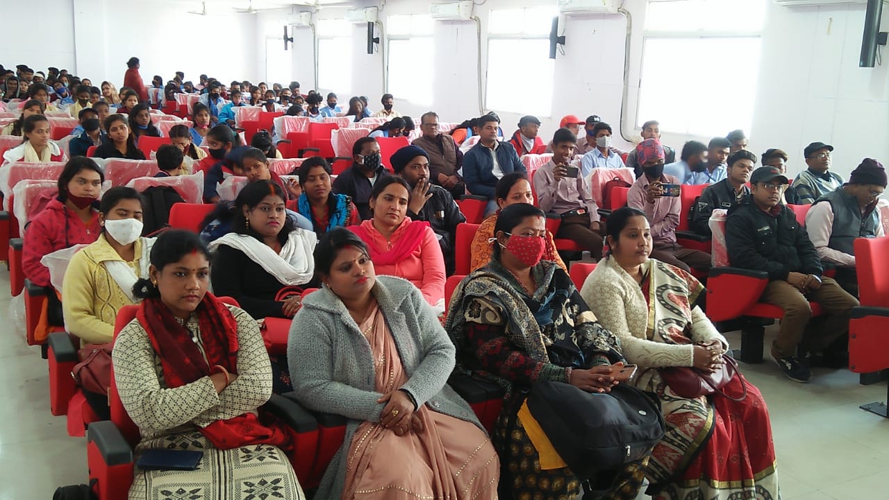 अमृत महोत्सव कार्यक्रम में कर्तव्य बोध पर परिचर्चा का किया गया आयोजन