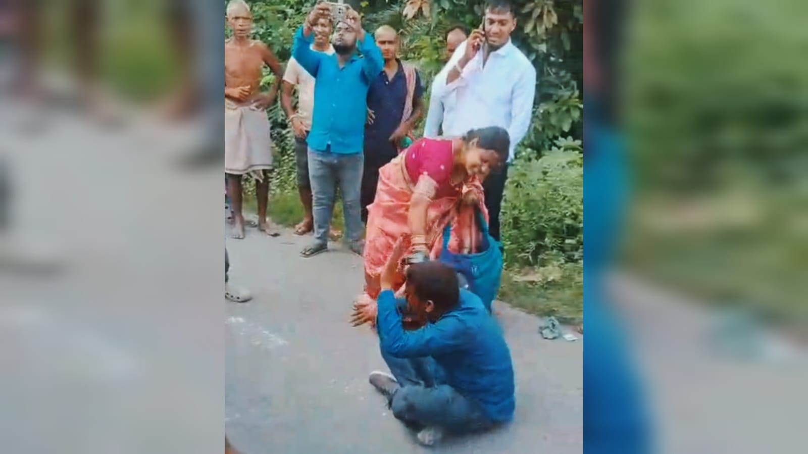 मुजफ्फरपुर में ‘जनता की अदालत’: आर्मी जवान को गोली मारने वाले अपराधी की बीच सड़क जमकर हुई पिटाई, देखिए वीडियो