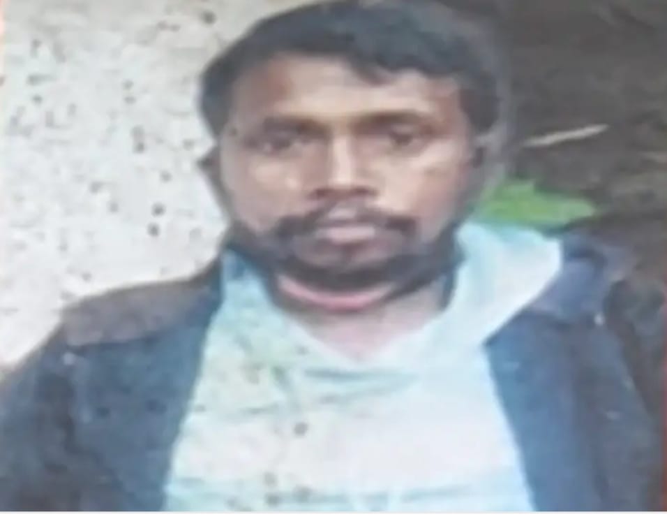 Breaking: कोल्हान में पुलिस व माओवादी बीच मुठभेड़, मारा गया 10 लाख का इनामी नक्सली अपटन, क्षेत्र में दहशत