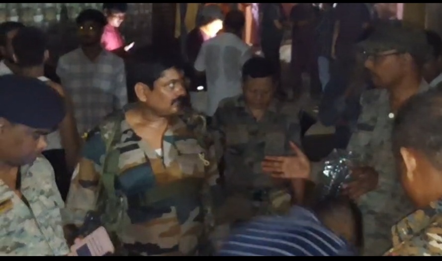 Breaking : रामगढ़ में ज्वेलरी शॉप में भीषण डकैती, महज 500 मीटर पर है थाना