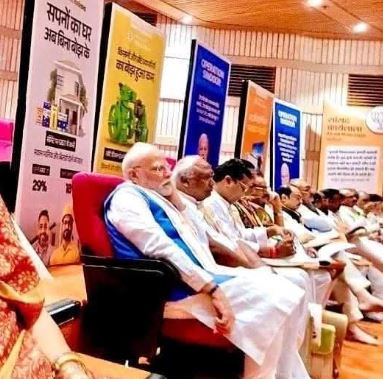 प्रधानमंत्री नरेंद्र मोदी आखिर क्यों बीजेपी की कार्यशाला में पीछे बैठे, जानिए