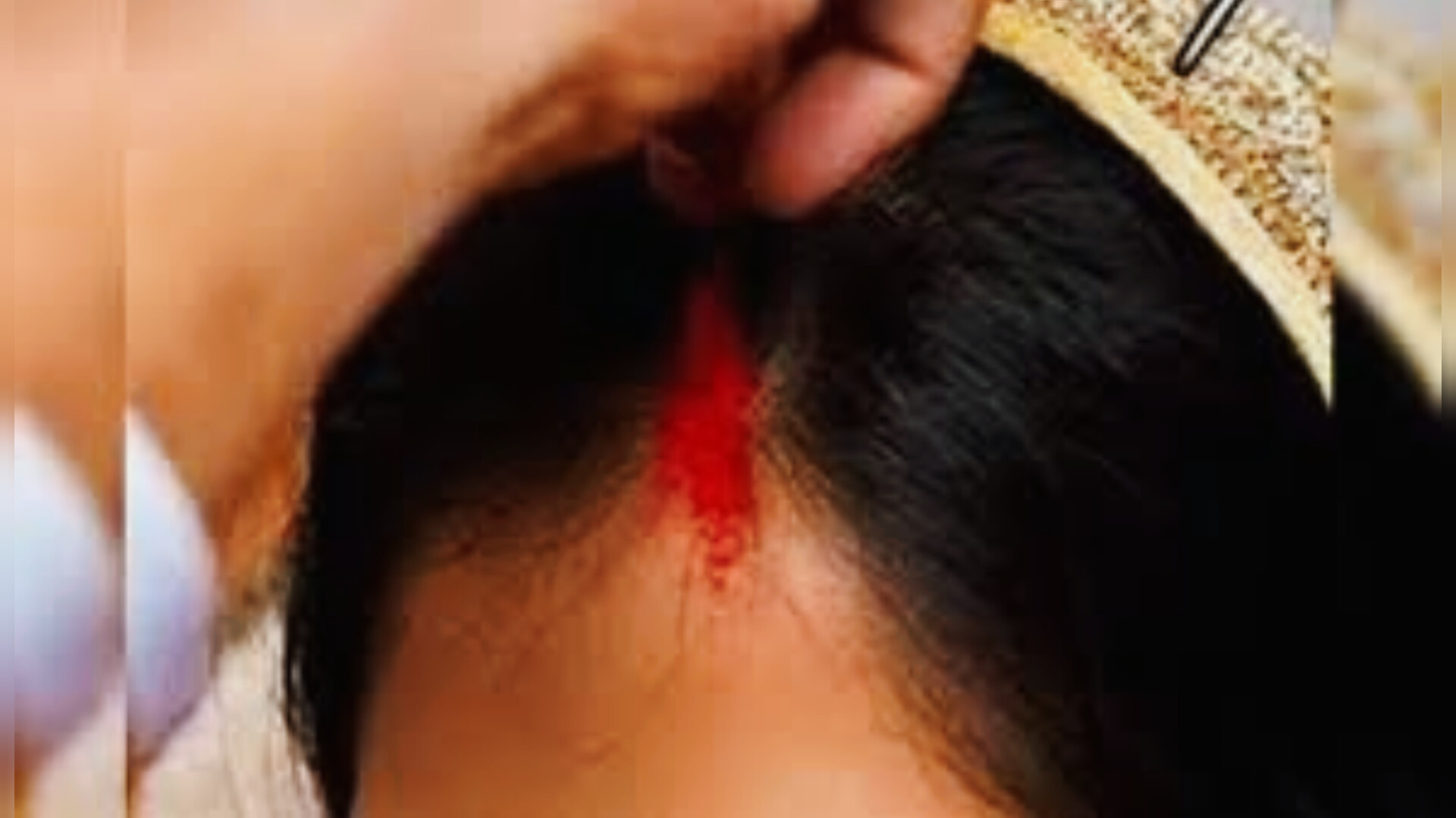 पति या हैवान? सड़क पर अर्धनग्न कर पत्नी को घसीटा, फिर दूसरे आदमी से कराया ऐसा काम कि सुनकर कांप जाएगी रूह