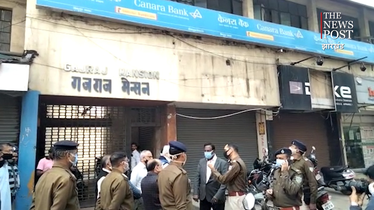 जमशेदपुर : ज्वेलर्स शॉप के स्टाफ से 32 लाख की लूट